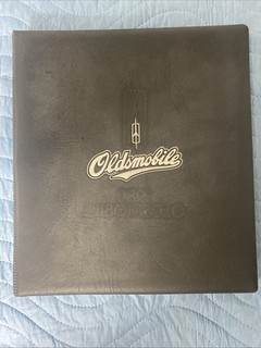 1981 Oldsmobile Dealership Display Catalog Vinyl Tops Interior Trim & Paint