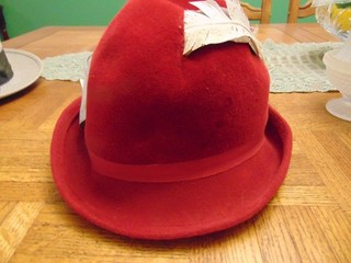 Vtg Ladies Sally Velon Hat