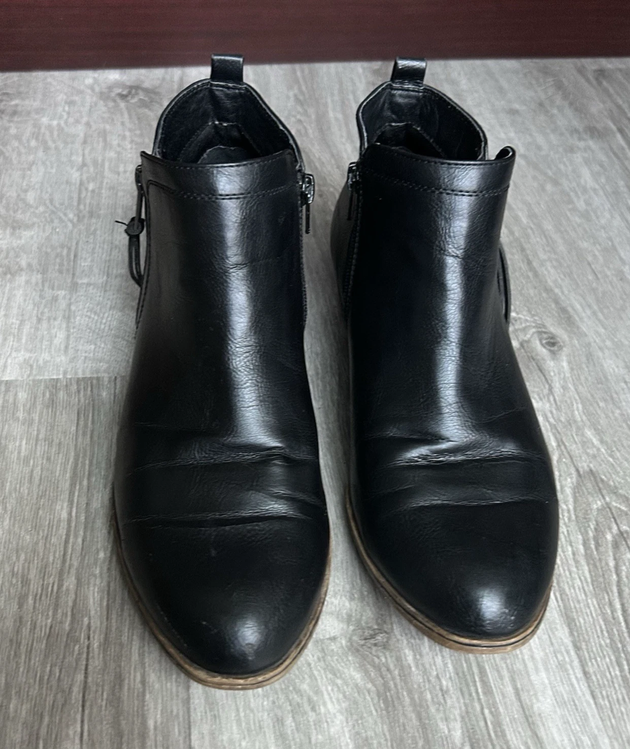 Tarra Women's Size 9.5M Black PU Ankle Boots