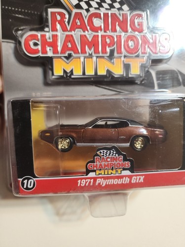 1/64 Racing Champions Mint CHASE GOLD STRIKE - 1971 Plymouth GTX - Picture 2 of 6