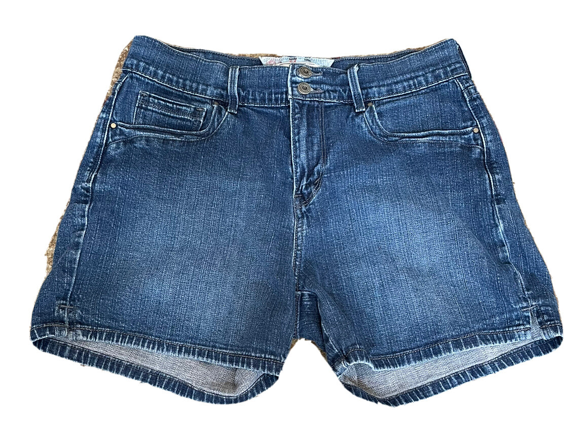 levis 4 inch shorts