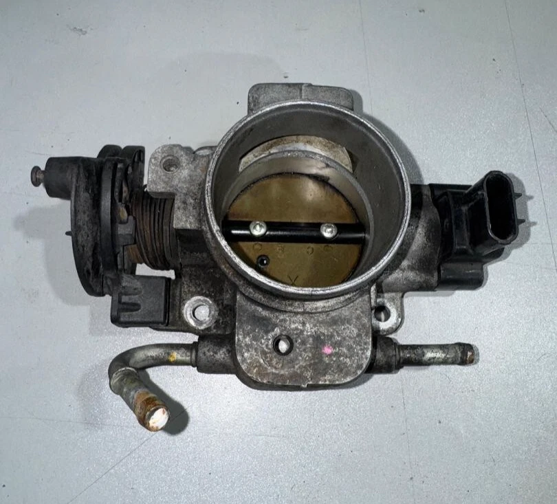 Mazda Tribute 2005 cuerpo del acelerador 3,0 litros V6 original fabricante de equipos originales pieza usada Foto 2 de 4