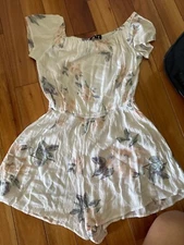 KYLIE & KENDALL Romper Women's Small white Floral