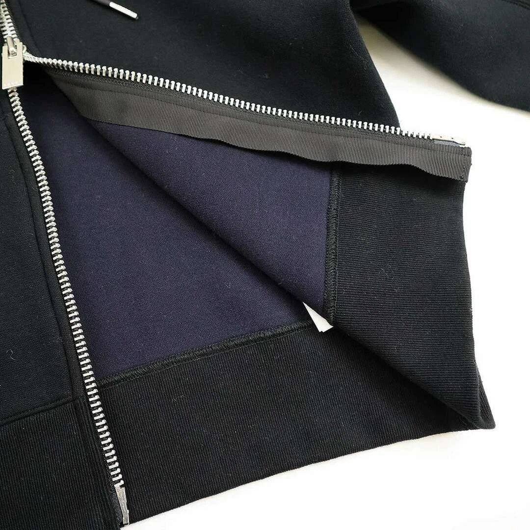 Felpa con cappuccio SACAI 24SS in spugna 24 07394 nera 1 usata MESC 0