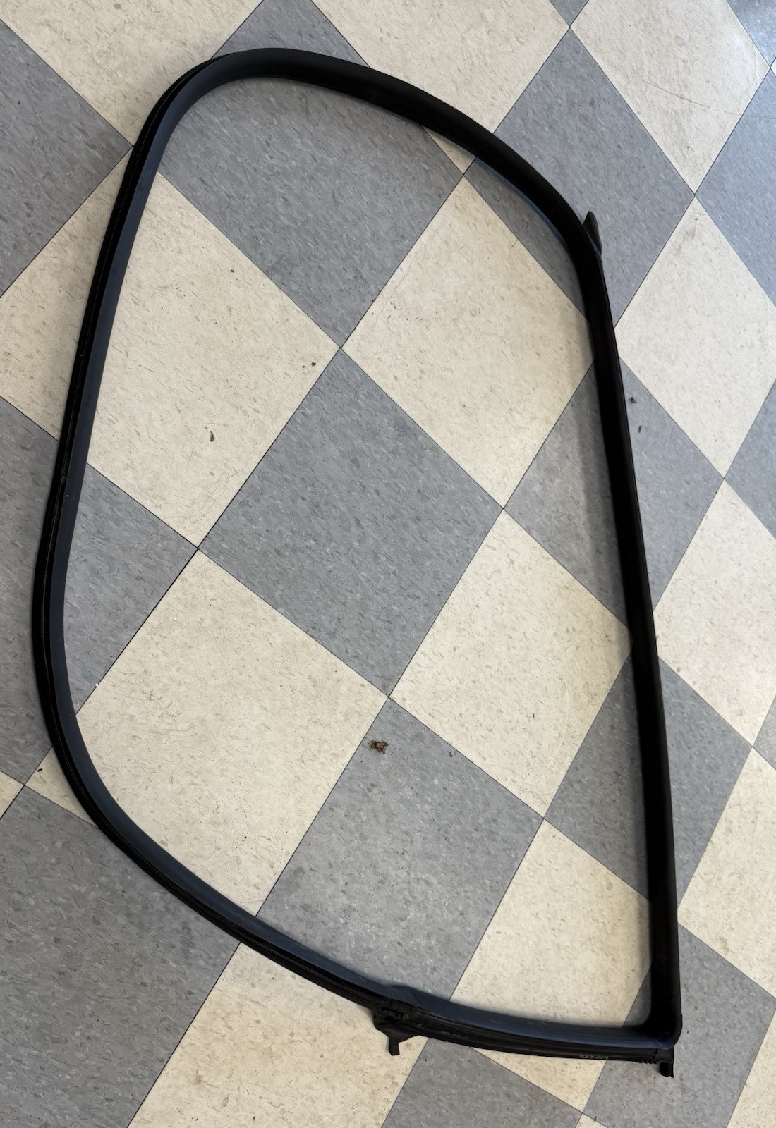 2014-2019 Maserati Ghibli OEM Right Front  Door Weather Strip Seal