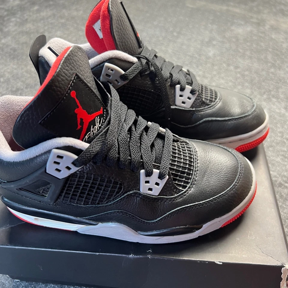 Air Jordan 4 Retro Bred GS 5Y Negro Rojo Gris Cemento 408452-111 con Caja Foto 3 de 4