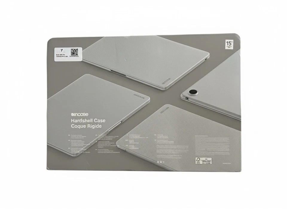 In Case Hard Shell Case MacBook Air 15 Inch 2025 - Image 2 of 4