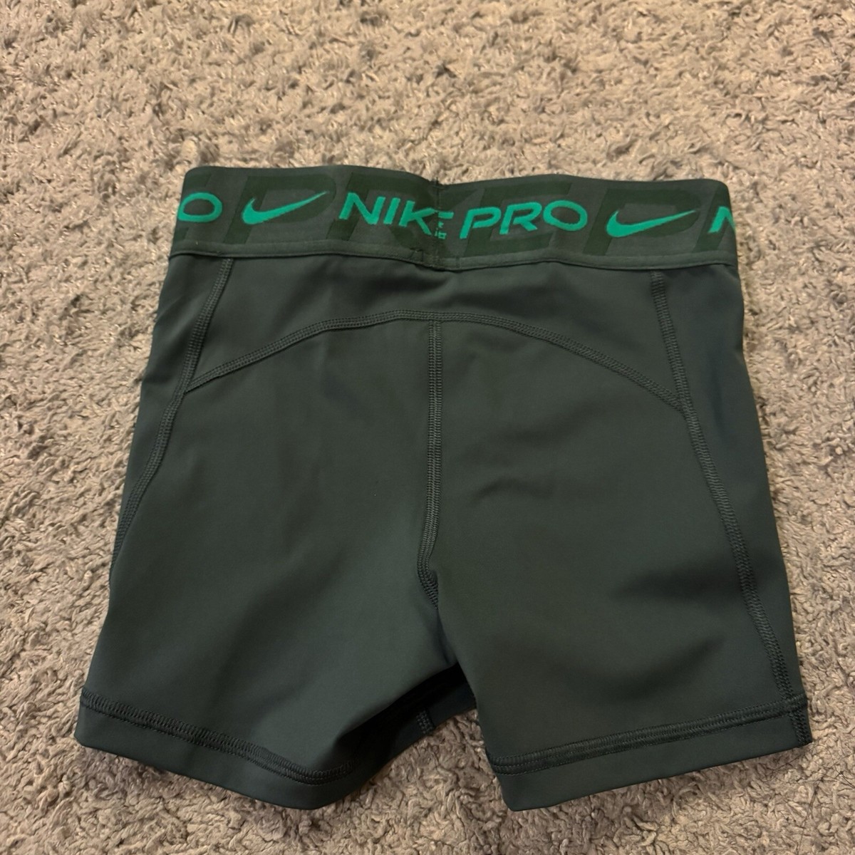★NIKE☆Nike Pro Women's Mid-Rise 3\" Graphic Shorts Nike Pro Women's Mid-Rise 3