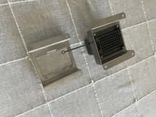 Eaton / Bussmann RTMR fabricated sheet metal single fuse block mount.