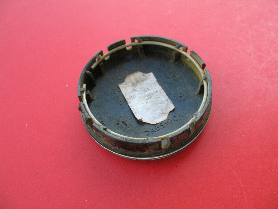 VOLVO XC90 XC60 V60 C30 S60 (1) WHEEL RIM HUB CAP HUBCAP CENTER COVER PLUG #1270 - Image 2 of 2