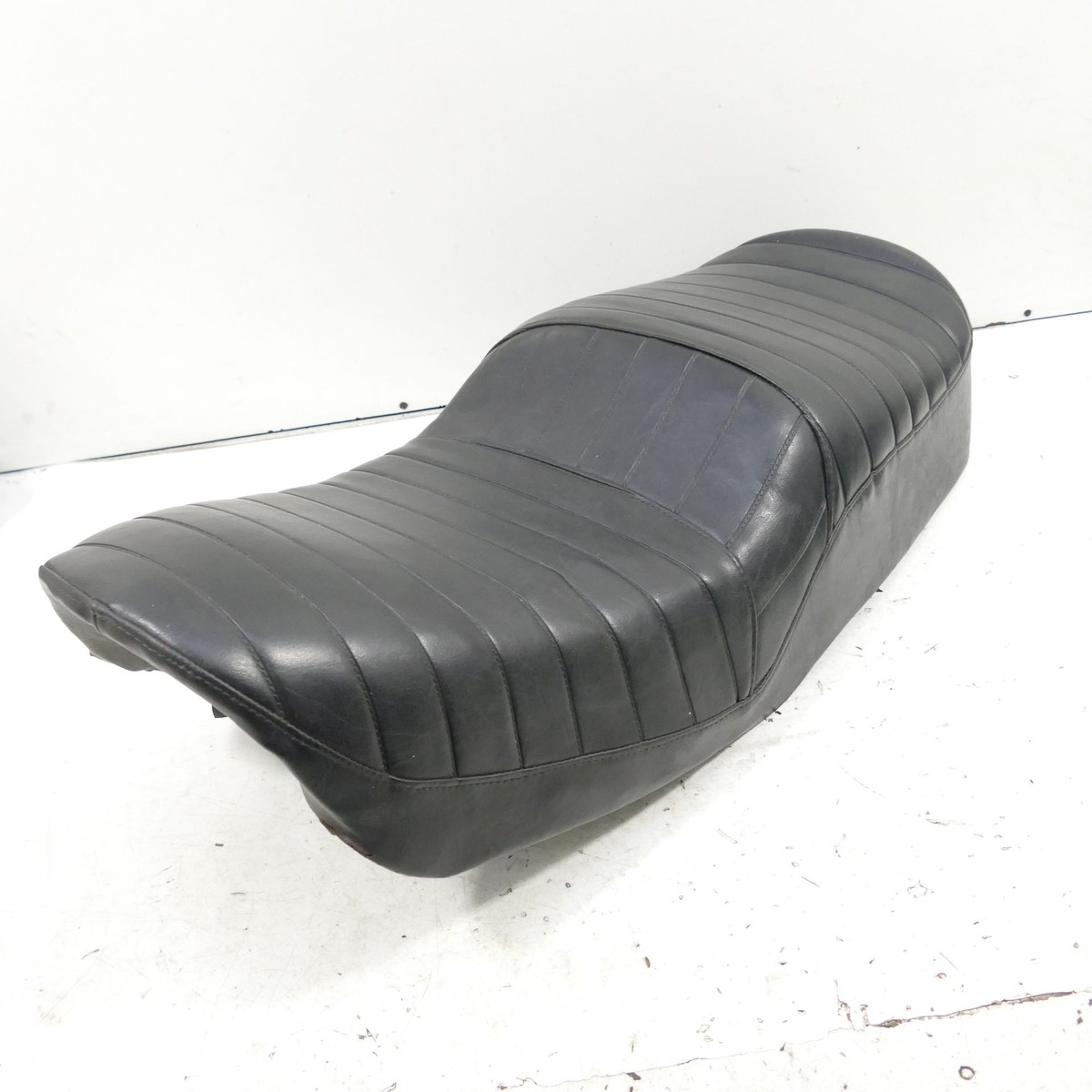 コース2つ Kawasaki KZ/Z 750 M Seat 56031-1106 Driver's Seat 68664 | eBay UK