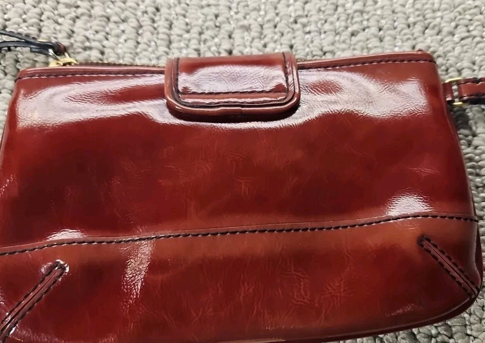 ANN TAYLOR Purse Wristlet Clutch Case Maroon Patent Gold-tone Turnlock Zippered - Image 4 of 4