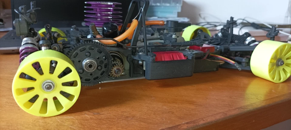 XRay Nt1 Nitro RC Car  1/10 Touring - Immagine 4 di 4