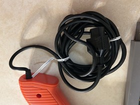 ORIGINAL NINTENDO ZAPPER GUN AND DUCK HUNT, TESTED WORKING