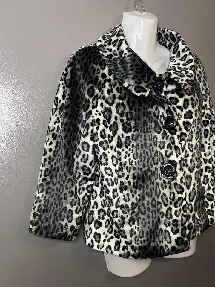 Chaqueta Rafaella Mujer Mediana Negra Blanca Estampado Leopardo Imitación Piel Botón Columpio Foto 3 de 4