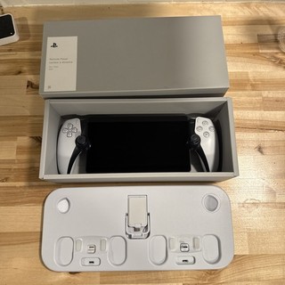 Sony Playstation PS5 PlayStation Portal White/Black CFI Y1001 W/ Charge Stand