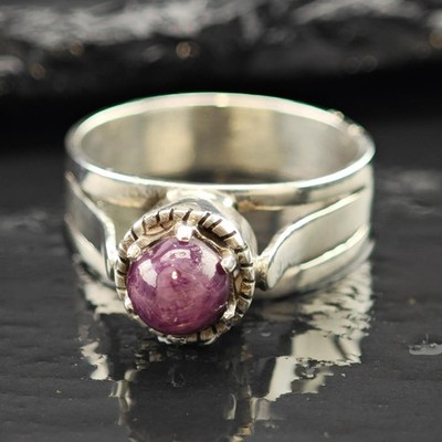 Handgefertigter Cabochon Stern Rubin Ring Sterlingsilber Größe 7 3/4