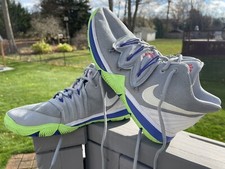 Nike Kyrie 5 Wolf Grey White Lime Blast Size 6.5y Youth Boys Basketball Shoes