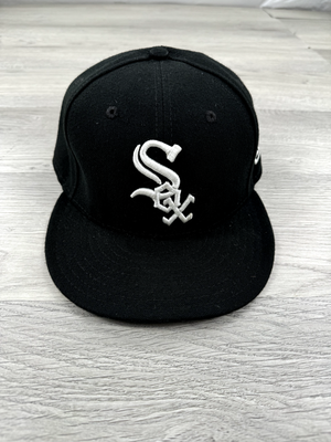 VINTAGE Chicago White Sox Hat Cap Fitted Mens 7 1/4 Black Made in 