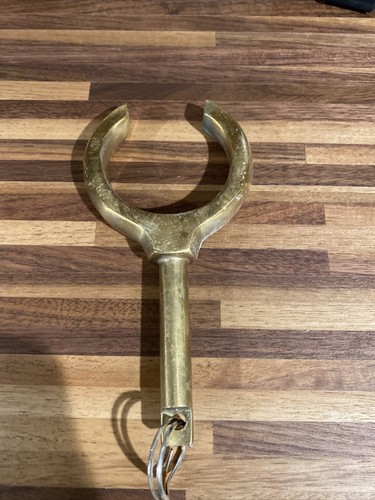 Brass boats or holder