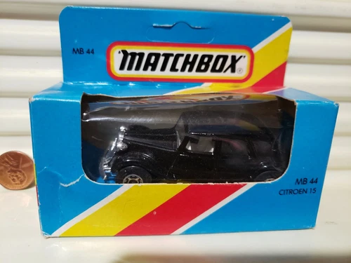 LESNEY MATCHBOX MB44E BLACK CITROEN 15CV WHITE Interior Chrome Base Mint Boxed