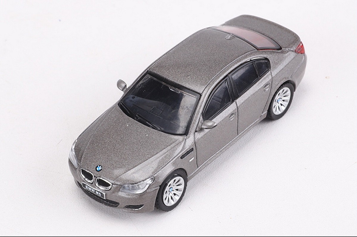 MaistoBMW E60型 M5 自動車模型 MaistoBMW E60型 M5 自動車模型