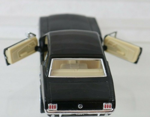 Mustang Ford 1964 1/2 Toy Pull Back Model 1:32 5"X 2"appox. Black Open doors - Picture 4 of 4