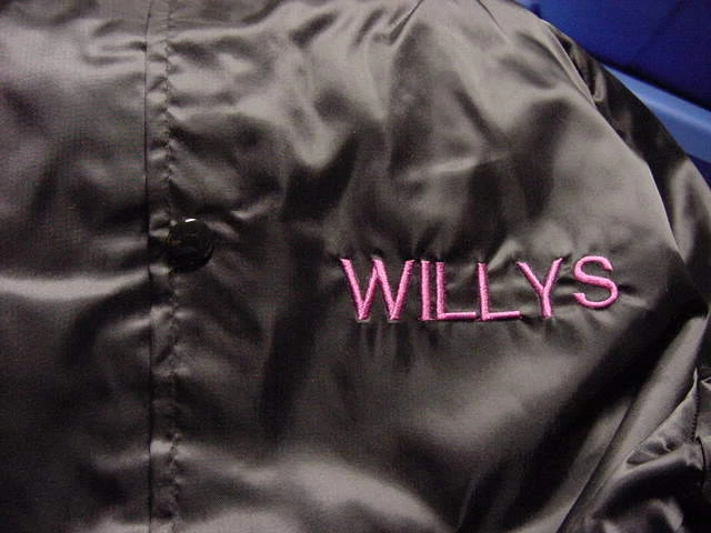 vintage  "Willys"  car  Black nylon  embroidered  Jacket Adult Large  - Изображение 2 из 2