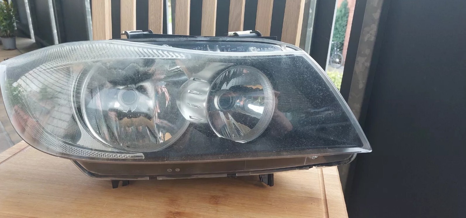 Frontscheinwerfer 63.11-6942748.0 und 63.11-6942747.0 BMW 318d  