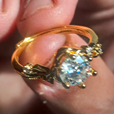 18k Yellow Gold Prong Set Round Clear Moissanite Engagement Ring Size 7