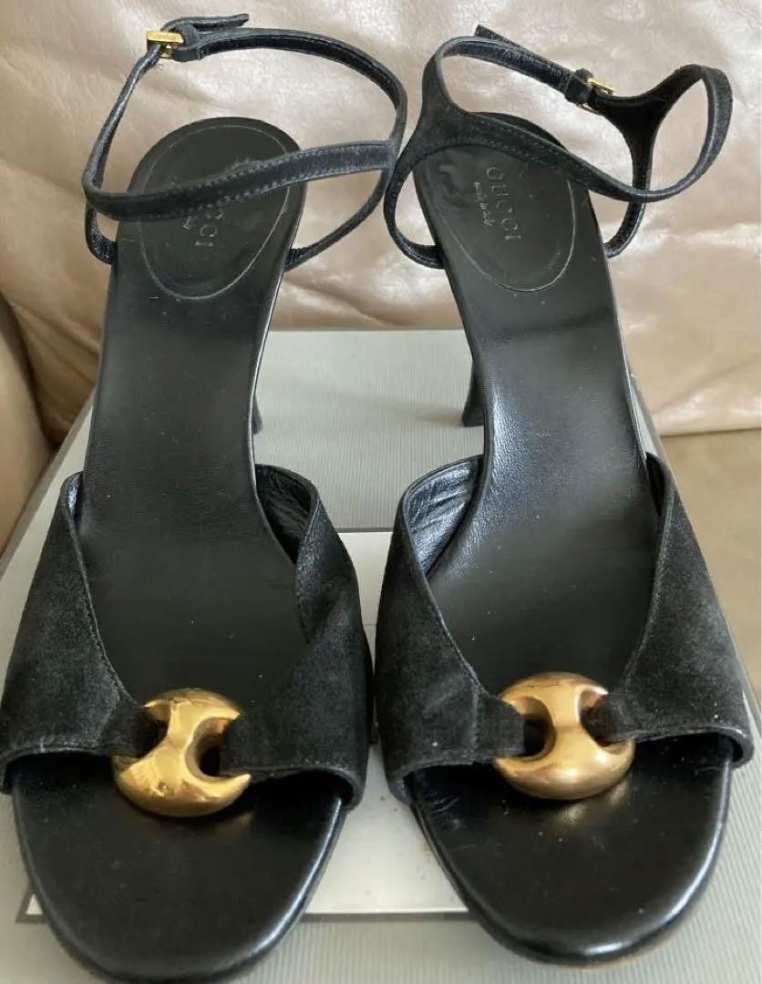 Rare GUCCI Sandals Pumps Heels Black Leather Gold Accent Women's Size 37.5 US 7