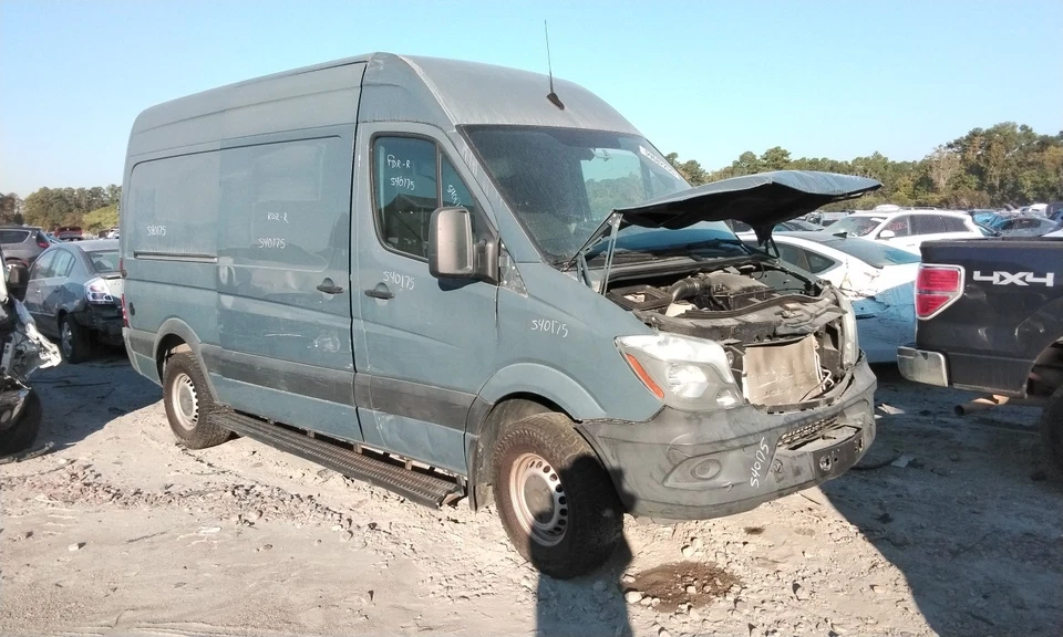 Mercedes-Benz Sprinter 2500 2018 transmisión OEM 101 k millas (LKQ ~ 433209101) Foto 2 de 4