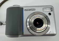 Samsung Digimax S800 8.1 Mega Pixels Digital Camera Silver Point in Original Box