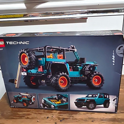 LEGO Technic 42227 Jeep Wrangler Rubicon 123 pcs 10+ Brick Separator