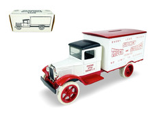  9812 Ertl 1/25 Diecast SIDNEY OH Truck  Storage 1931 Hawkeye Motor Truck w/Box