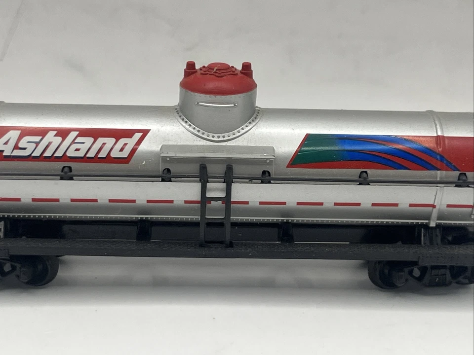 Ashland, Model Power, HO, 40ft Single Some Tank Car Free Shipping - Image 3 of 4