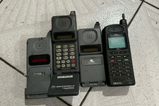 motorolla 67416a vintage old phones read description 4 phones