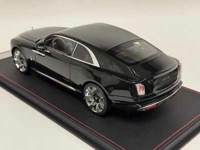 1/18 DF Rolls Royce Spectre in Black limited 80 pieces on a black