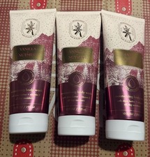 3 BATH  BODY WORKS AROMATHERAPY VANILLA NUTMEG MOISTURIZING WASH SHOWER GEL