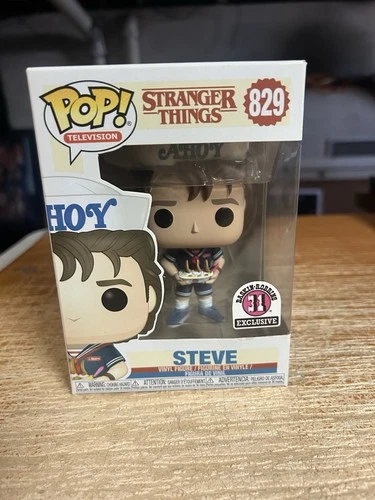 Funko Pop Stranger Things Steve #829 Baskin Robbins Exclusive With Protector