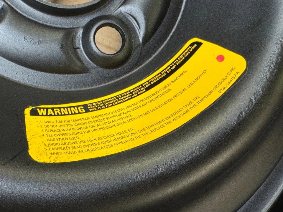 Neumático de repuesto Ford Mustang 87-93 comodidad de fábrica Goodyear 4 orejetas OEM T125/70D16 Foto 4 de 4