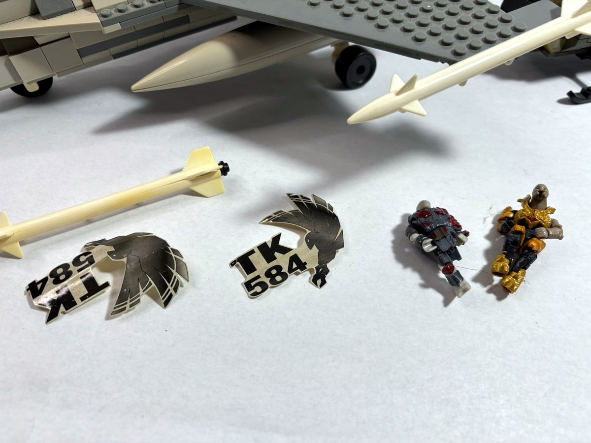 Mega Bloks 9764 Pro Builder Tactical Fighter + partial chopper