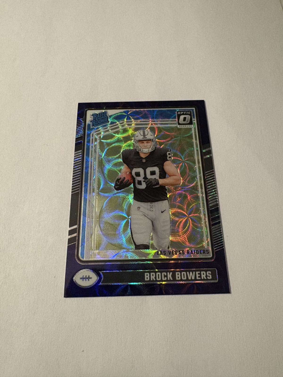 2024 Donruss Optic - Rated Rookie Brock Bowers #215 Green Velocity Prizm (RC)