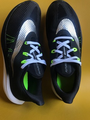 youth white tennis shoes