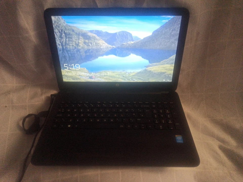 Laptops - Image 4 of 4