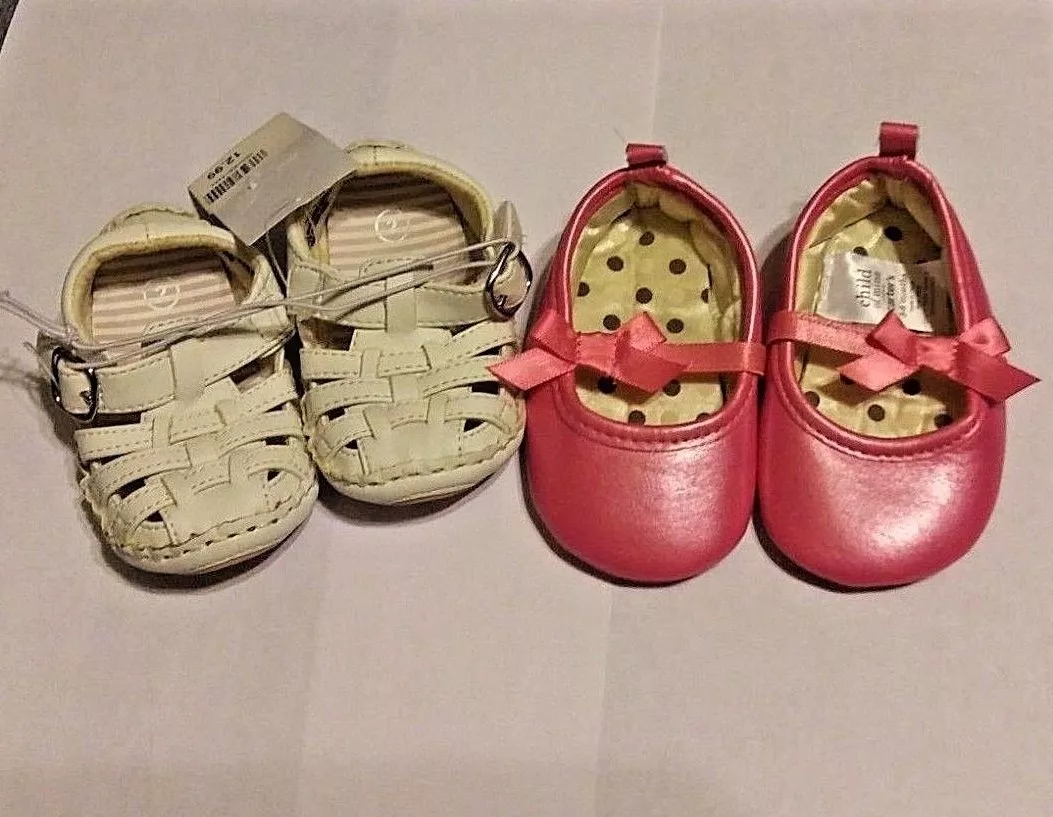 Carters girls best sale slippers