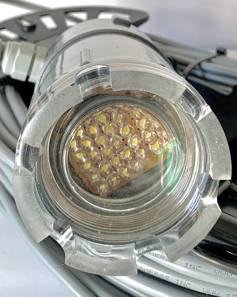 Sea Viewer Electronic Underwater 6000 HD Sea-Light LED Drop Systems con Sea-Tail Foto 3 de 4