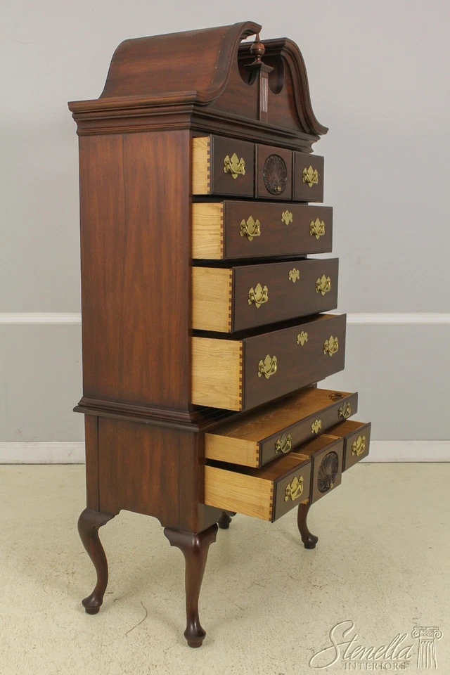 LF58143EC: HENKEL HARRIS 3 Part Queen Anne Mahogany Highboy - Изображение 3 из 4