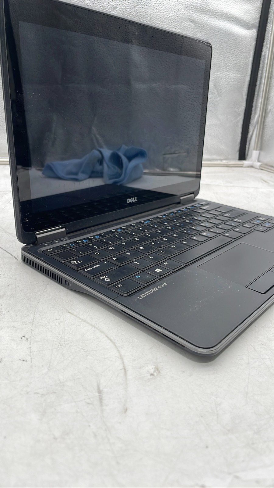 Dell Latitude E7240, 12.5-Inch Laptop, with Intel Core i7 vPro