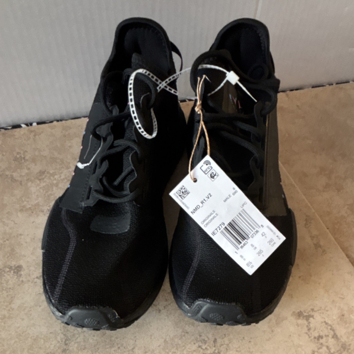 adidas NMD_R1.V2 Black Pulse Magenta IE7279 Men